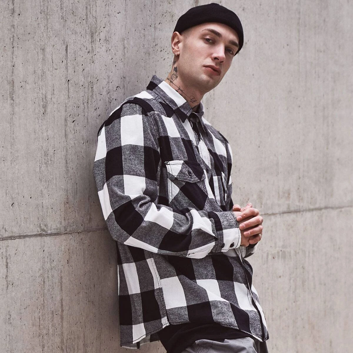 Brandit Checkshirt Schwarz-weiß 4 Brandit Checkshirt Schwarz-weiß – Bild 2